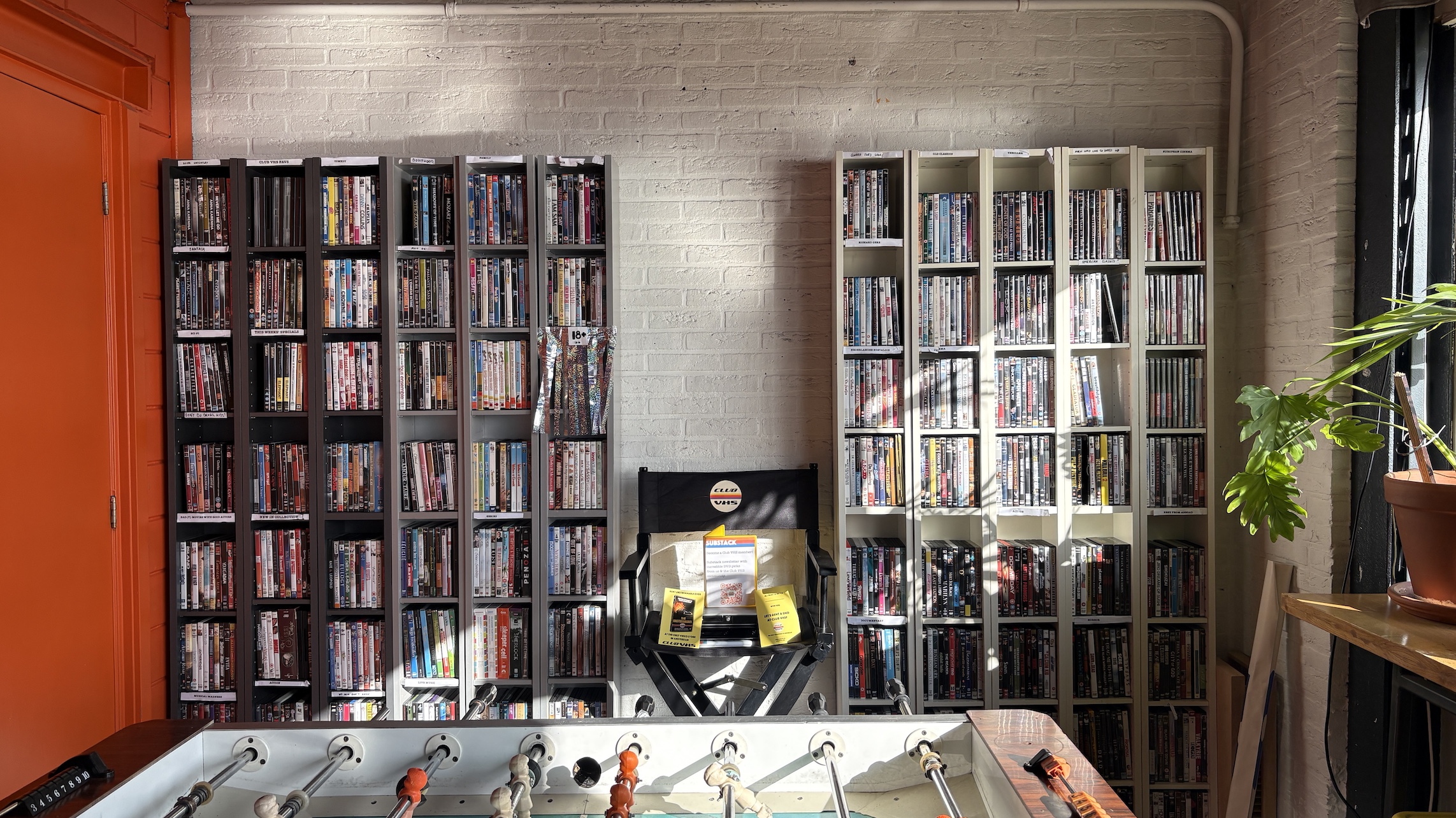 Club VHS DVD collectie bij FC Hyena